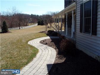 4044 Old Sentry Road Allentown, PA 18104 - Photo 3 of 12 Gallery Image 3