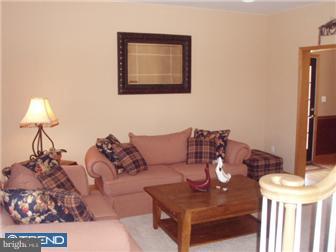 4044 Old Sentry Road Allentown, PA 18104 - Photo 6 of 12 Gallery Image 6