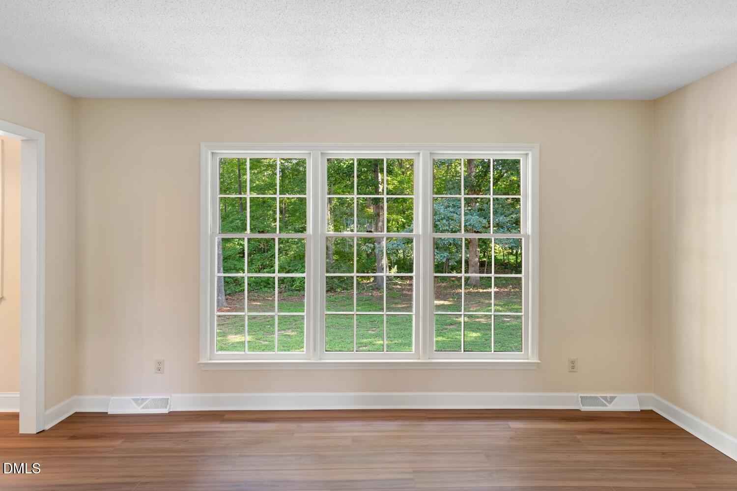 1921 Henry Road Graham, NC 27253 - Photo 5 of 56 Living room