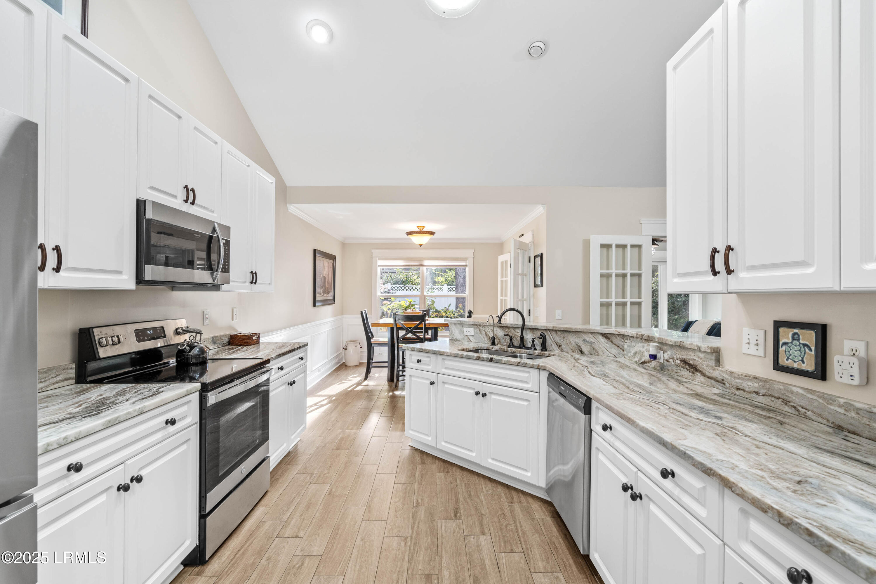 251 Hitching Post Crescent Bluffton, SC 29910 - Photo 11 of 31 251 Hitching Post-53