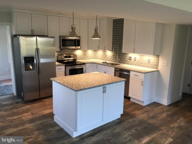 72 Nutwell Road Lothian, MD 20711 - Photo 2 of 12 Kitchen