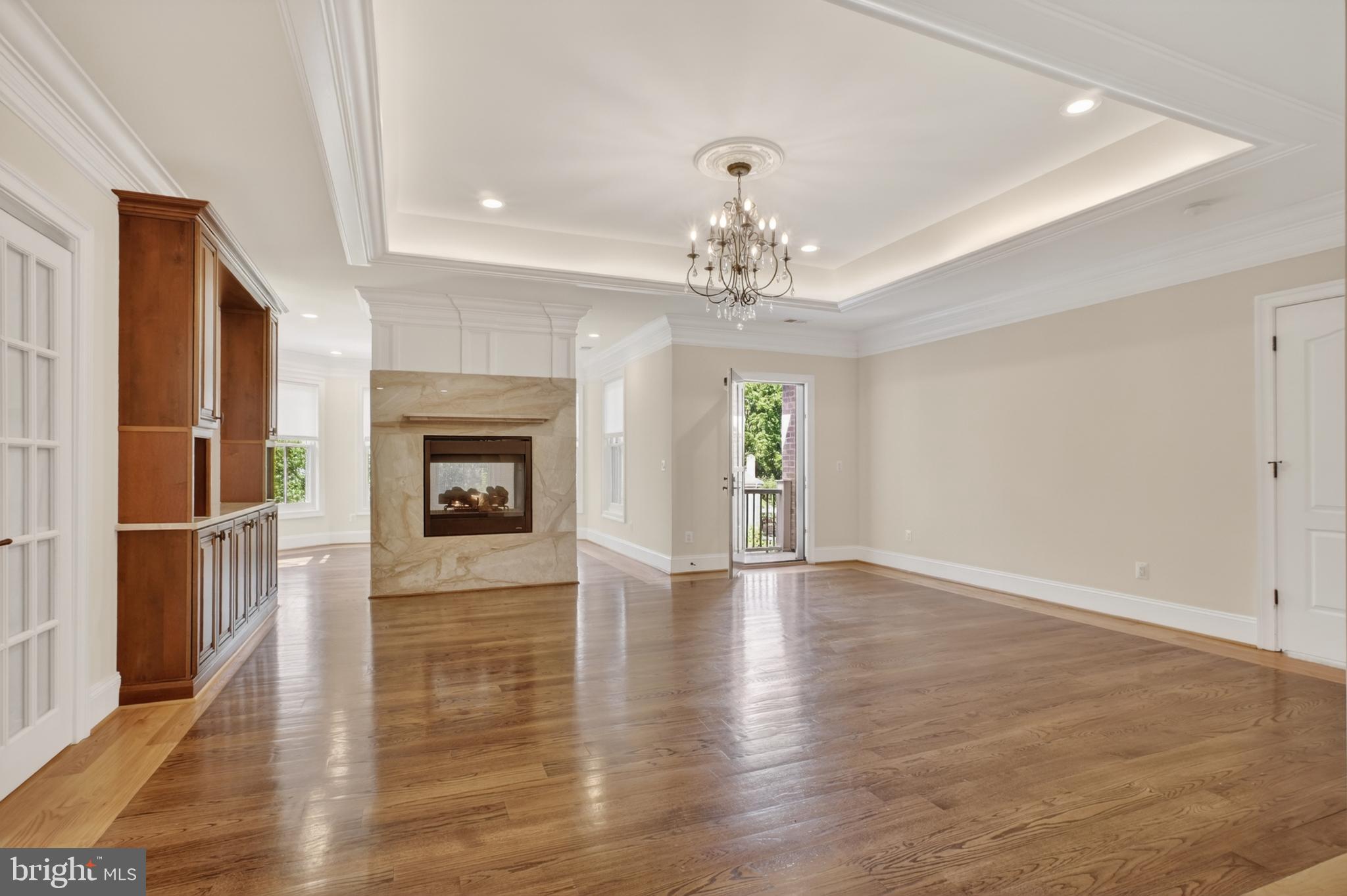 7112 Georgetown Pike McLean, VA 22101 - Photo 24 of 59 Primary Bedroom