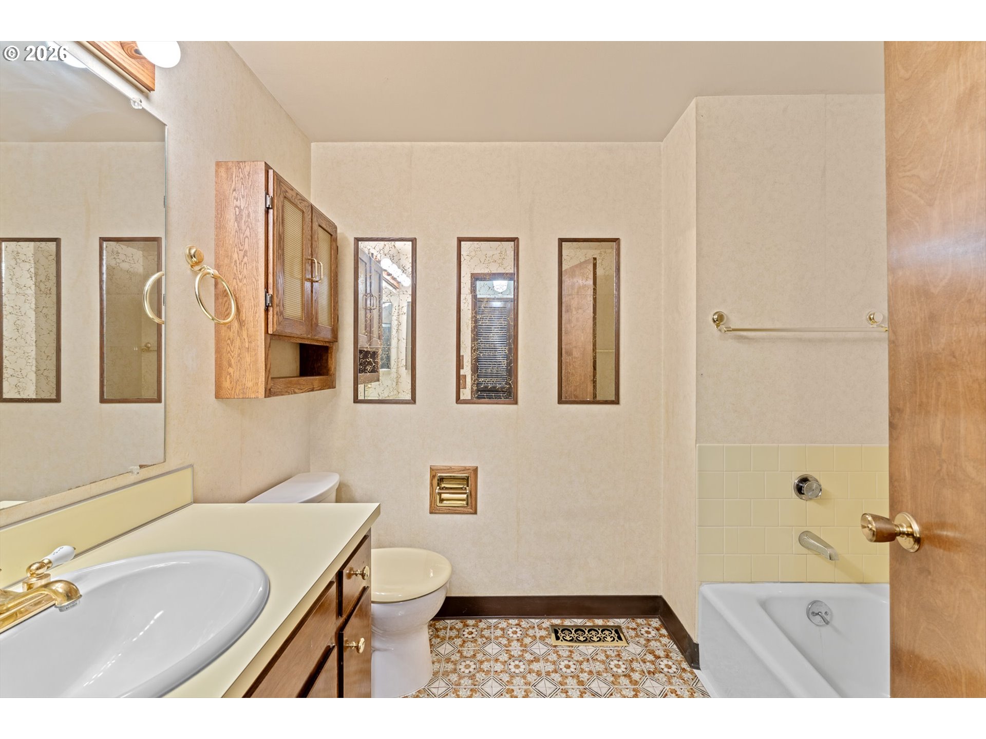 7455 Southwest Danielle Avenue Beaverton, OR 97008 - Photo 11 of 45