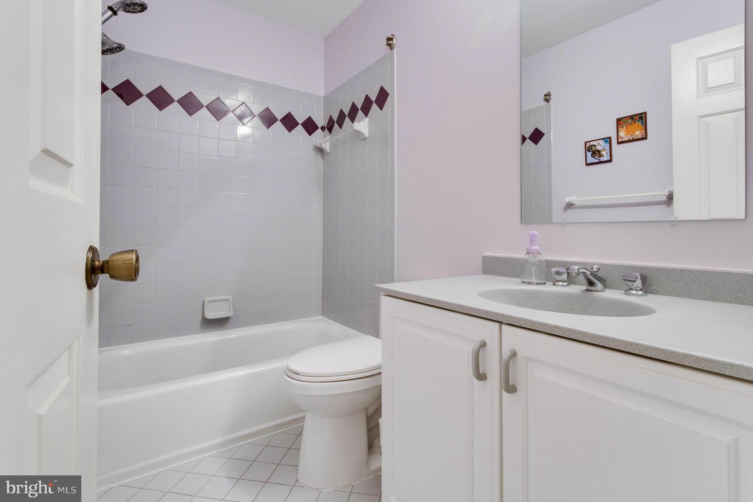 7132 Hamor Lane Springfield, VA 22153 - Photo 19 of 30 Bath (Master)