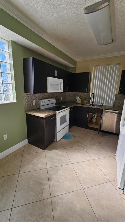 6960 Southwest 39th Street, Unit E101 Davie, FL 33314 - Photo 2 of 15