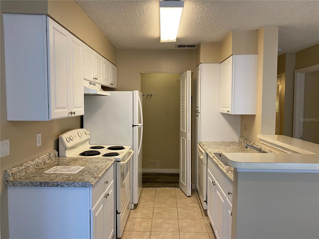 1057 South Hiawassee Road, Unit 1912 Orlando, FL 32835 - Photo 6 of 20
