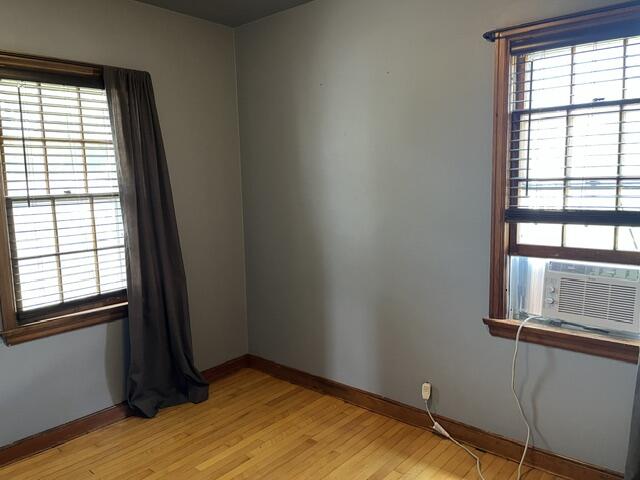 2112 30th Street Two Rivers, WI 54241 - Photo 7 of 18 Main floor bed