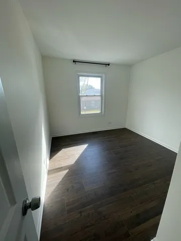 $2,100 | 231 Sunset Court, Unit 231, Vernon Hills, IL 60061