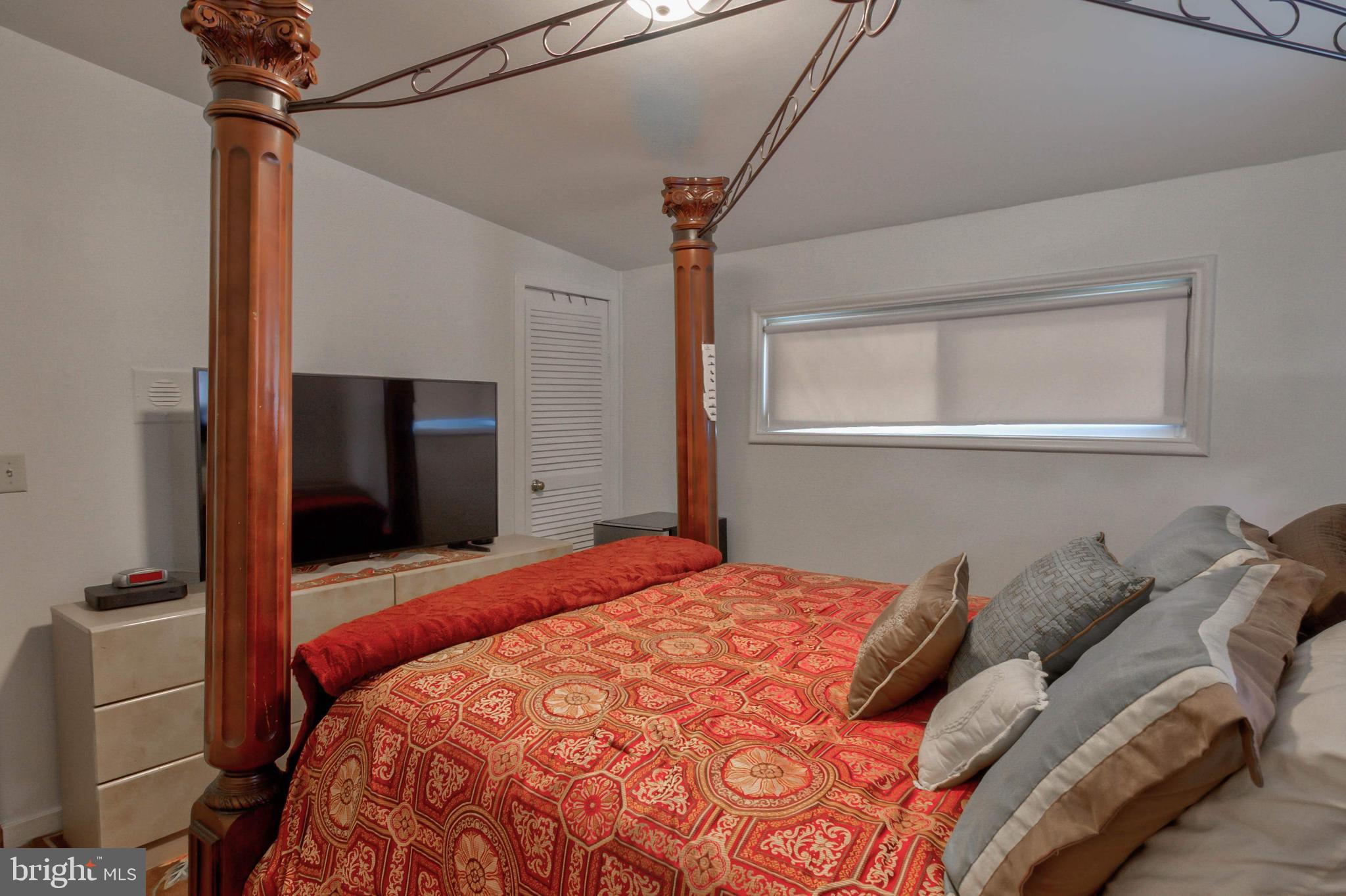 4124 Ronis Road Baltimore, MD 21208 - Photo 11 of 23
