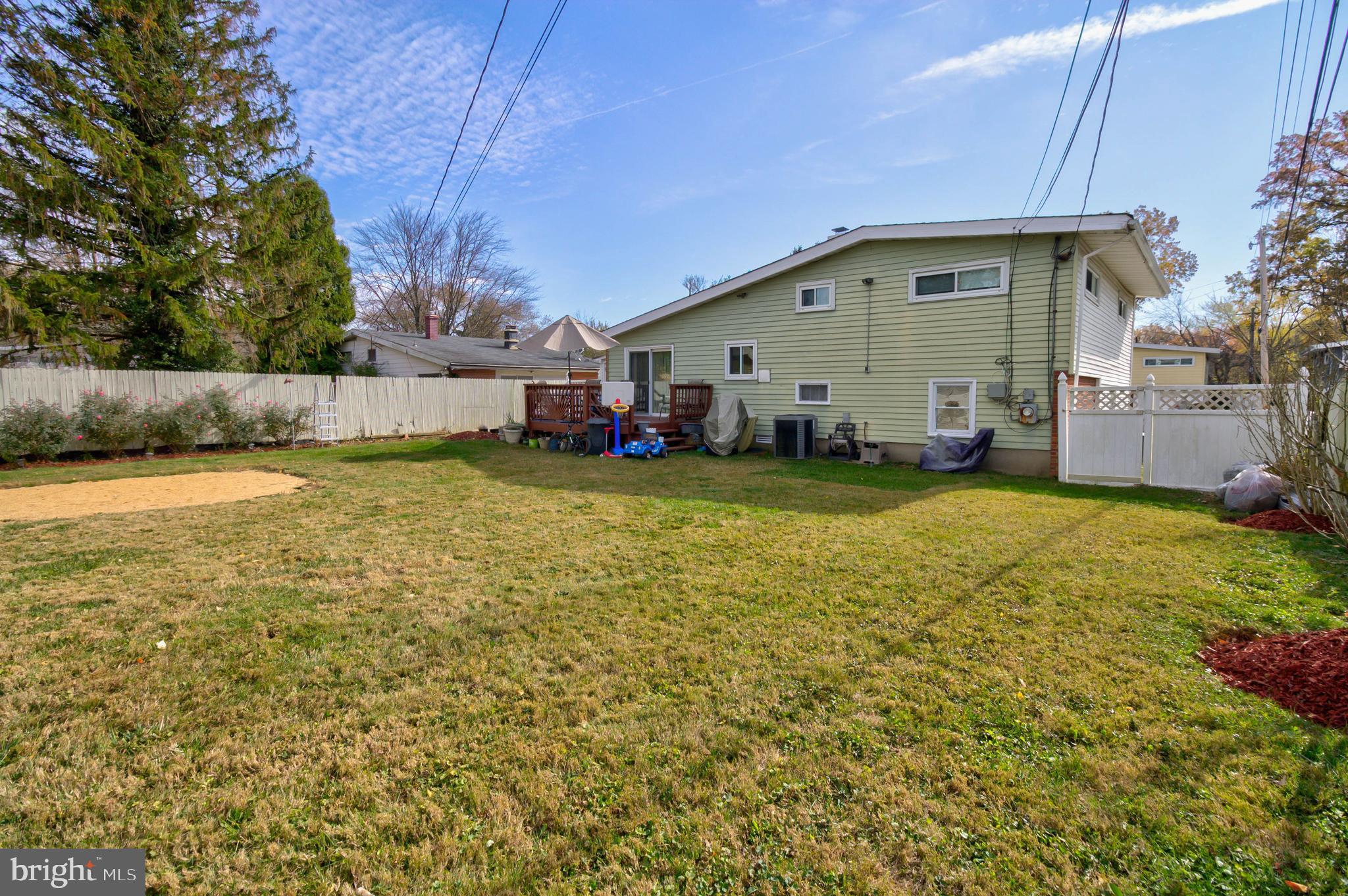4124 Ronis Road Baltimore, MD 21208 - Photo 21 of 23 Massive yard