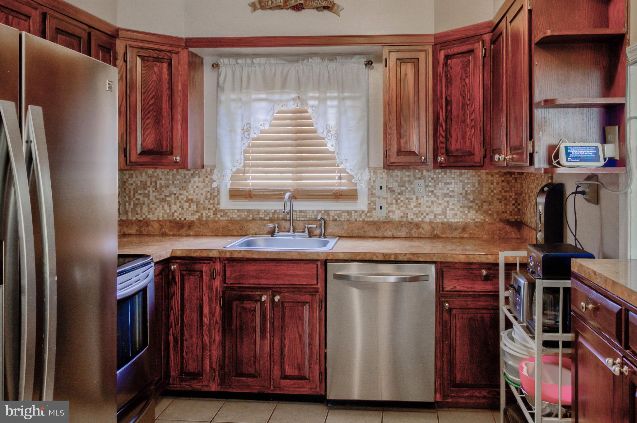 4124 Ronis Road Baltimore, MD 21208 - Photo 7 of 23 Updated kitchen