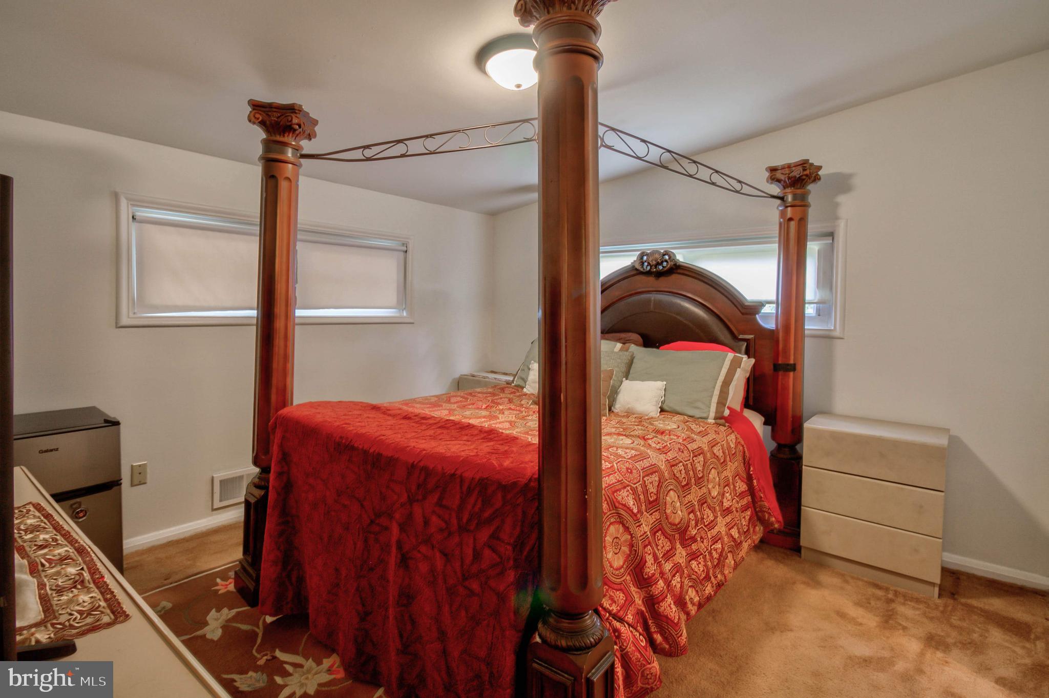 4124 Ronis Road Baltimore, MD 21208 - Photo 10 of 23 Master bedroom