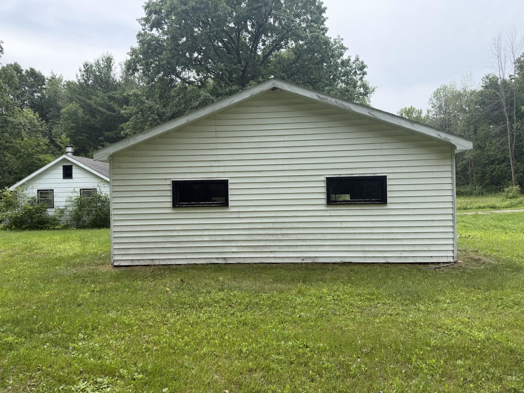 4428 Old 41 Road Oconto, WI 54153 - Photo 8 of 17