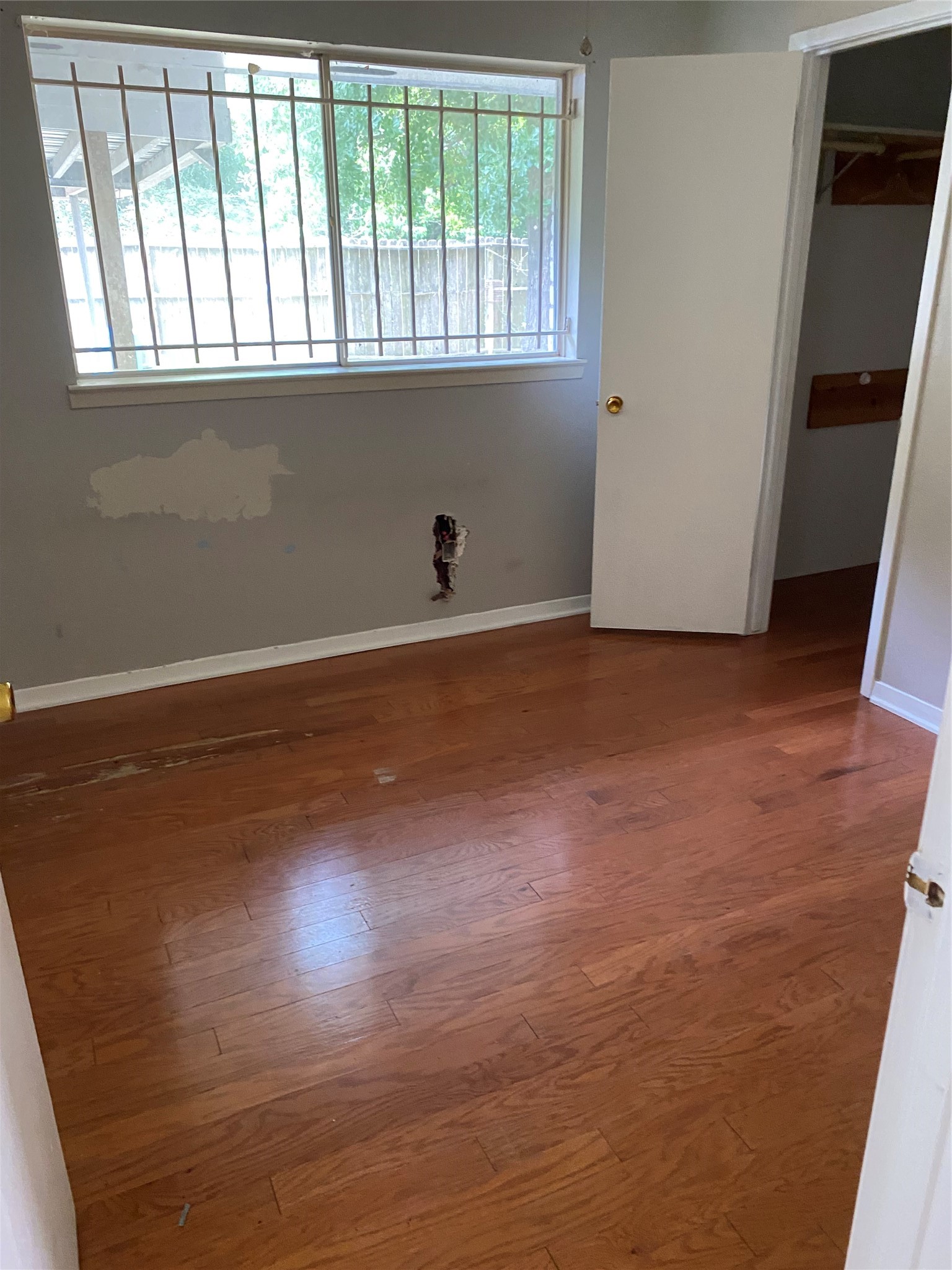 206 West Mitchell Road Houston, TX 77037 - Photo 8 of 13 Gallery Image 8