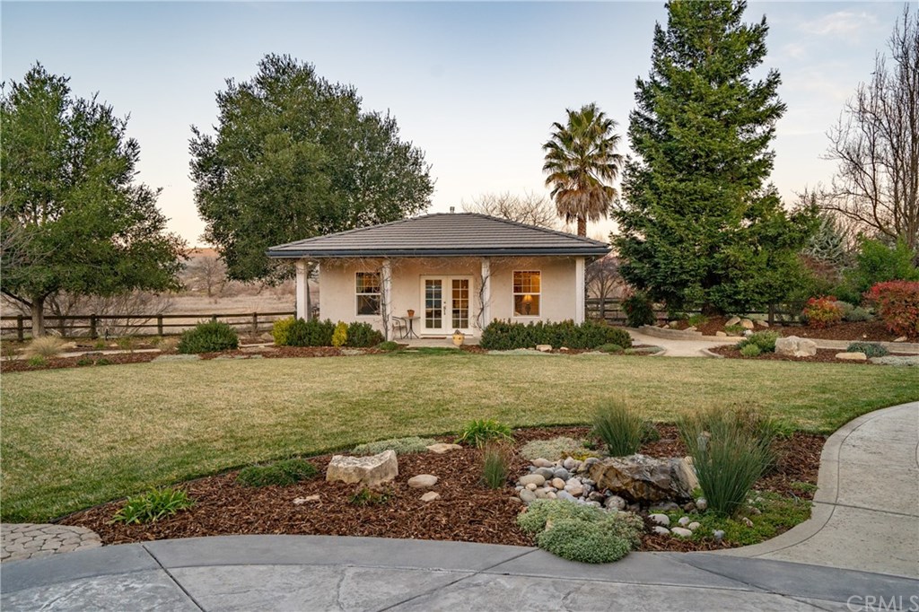 3131 Cielo Grande Atascadero, CA 93422 - Photo 29 of 42 bubble rock just off the patio.