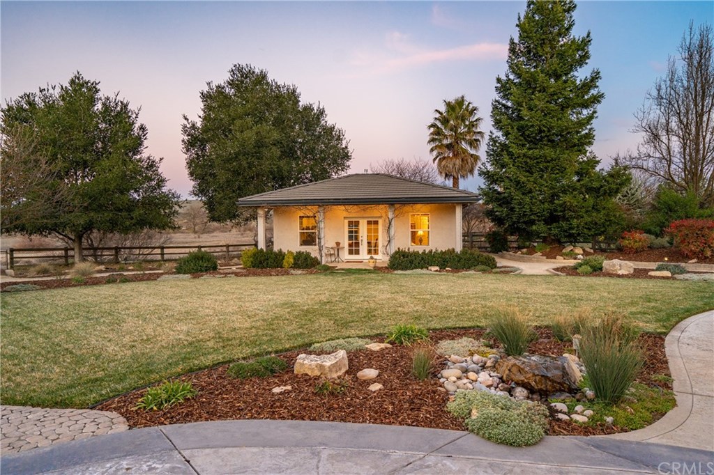 3131 Cielo Grande Atascadero, CA 93422 - Photo 37 of 42 Wisteria vines ready to bloom