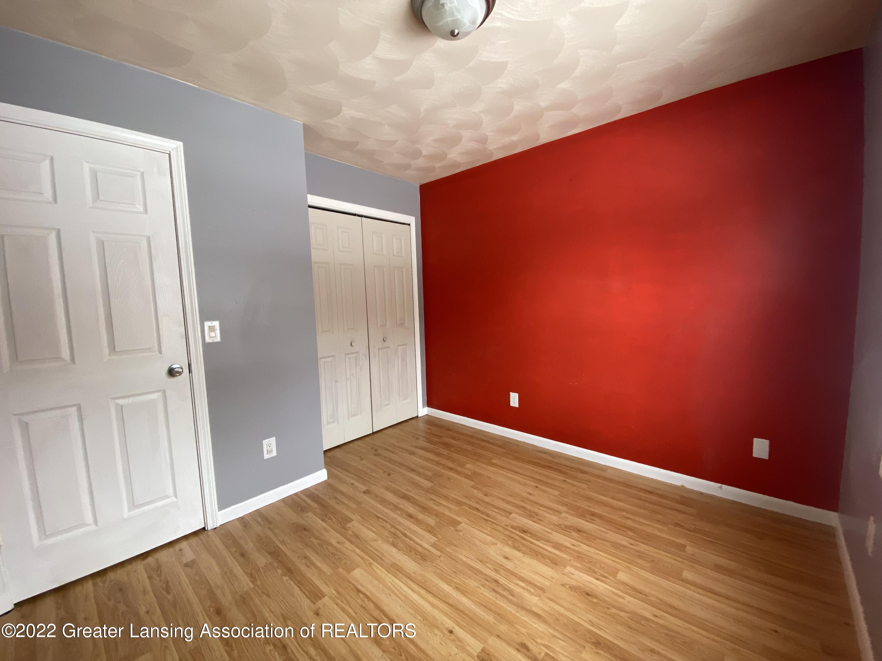 7015 North Aurelius Road Lansing, MI 48911 - Photo 18 of 30 3rd Bedroom