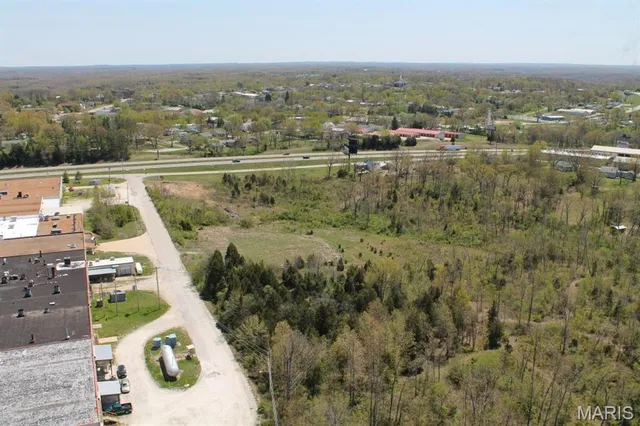 $795,000 | 0 Crews Drive, St. Clair, MO 63077