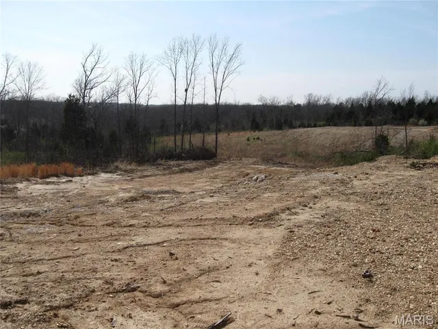 $795,000 | 0 Crews Drive, St. Clair, MO 63077