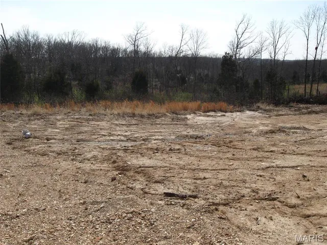 $795,000 | 0 Crews Drive, St. Clair, MO 63077