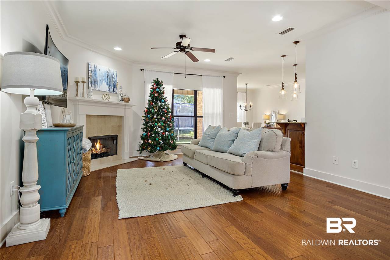 20319 Bunker Loop Fairhope, AL 36532 - Photo 3 of 28