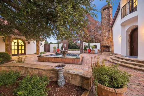 $7,988,600 | 1900 Shady Oaks Drive, Southlake, TX 76092