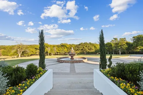 $7,988,600 | 1900 Shady Oaks Drive, Southlake, TX 76092