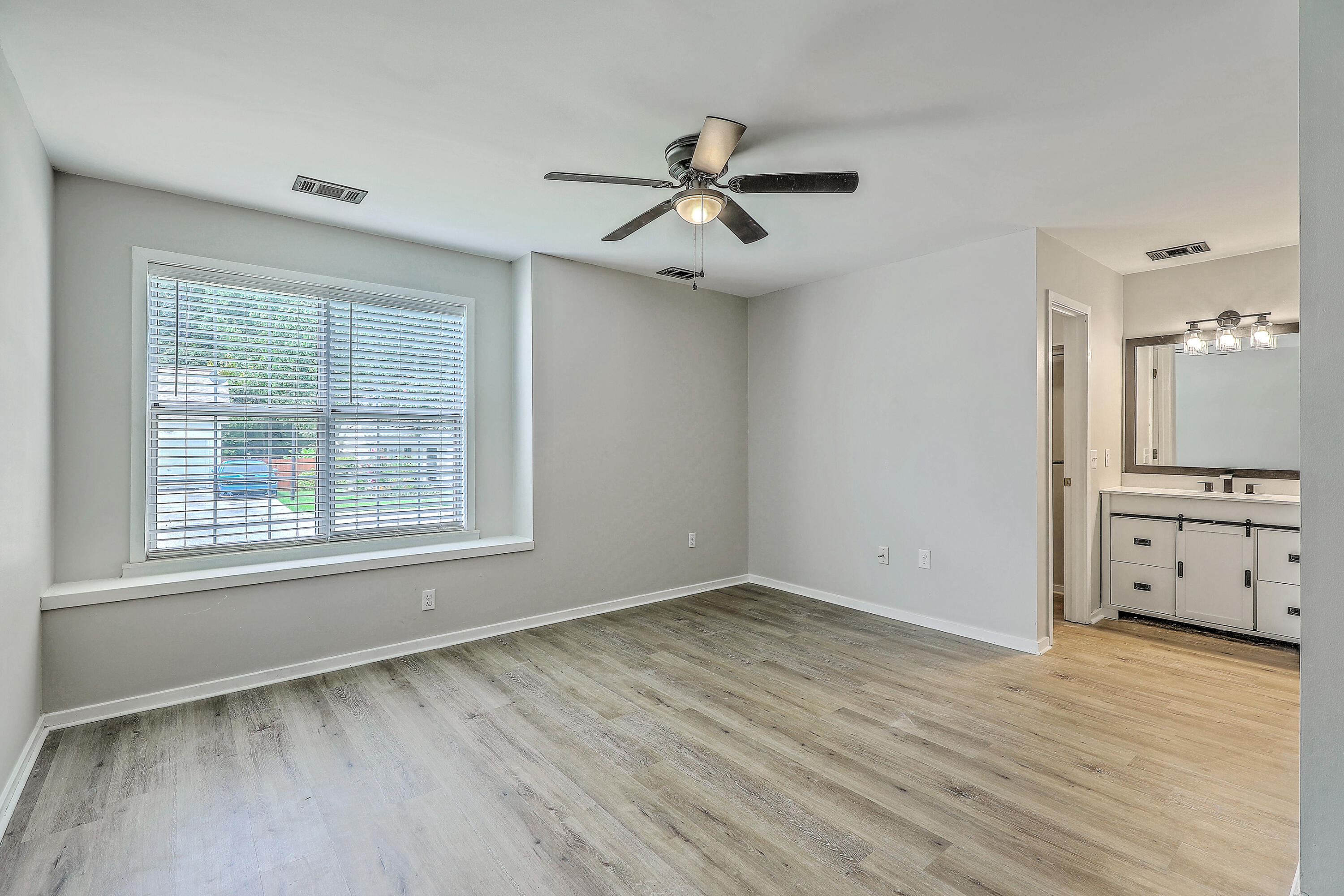 201 Two Hitch Road Goose Creek, SC 29445 - Photo 11 of 29 Master bedroom