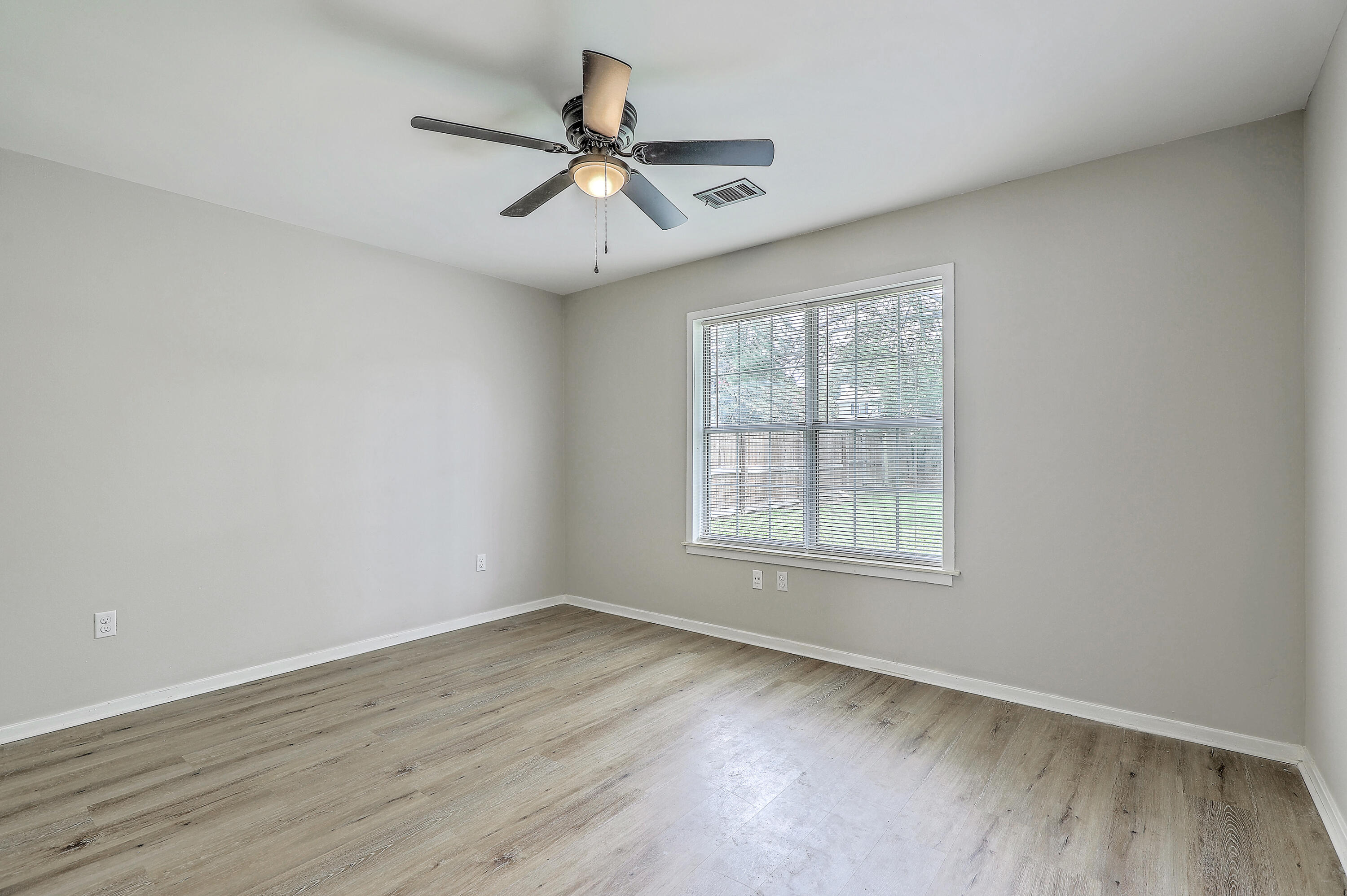 201 Two Hitch Road Goose Creek, SC 29445 - Photo 17 of 29 Third bedroom