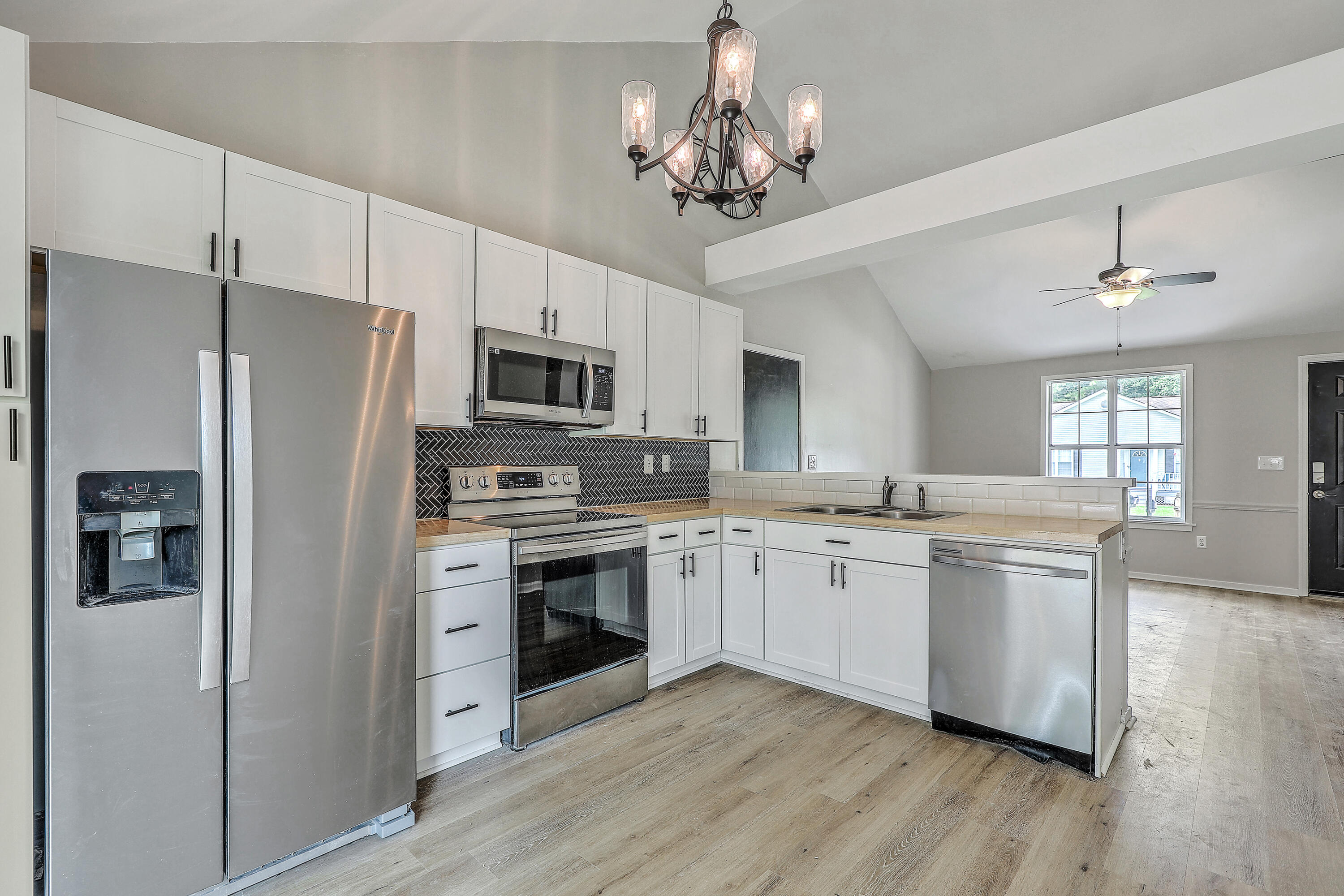 201 Two Hitch Road Goose Creek, SC 29445 - Photo 9 of 29 Stainless appliances