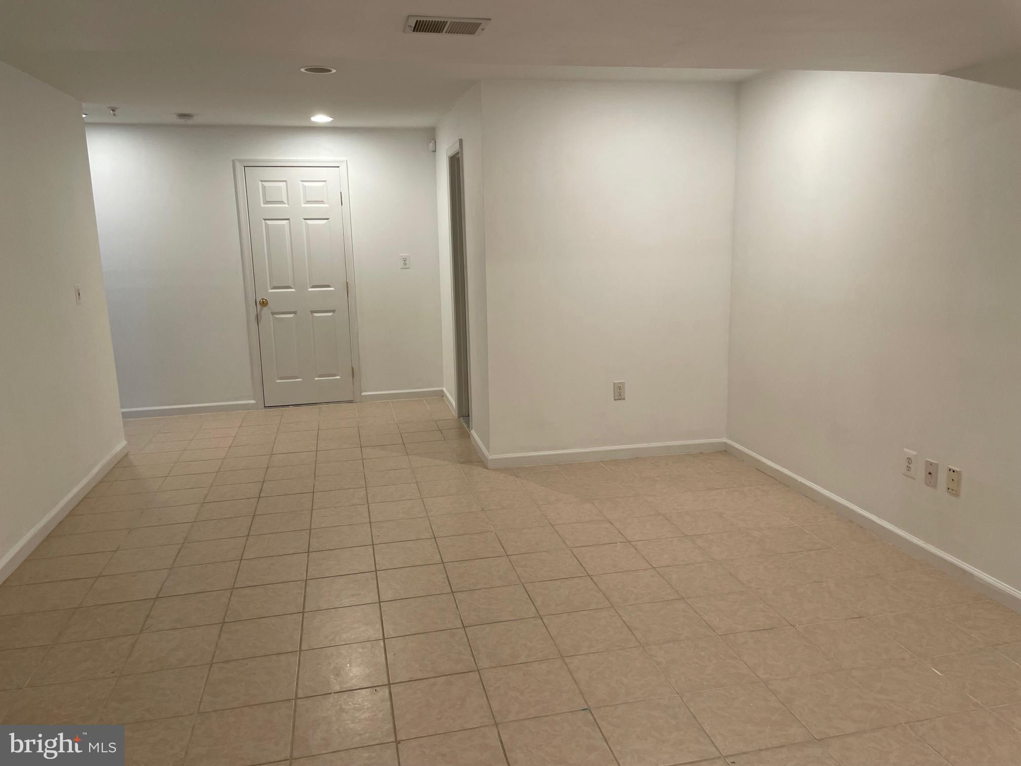 18804 Broken Oak Road Boyds, MD 20841 - Photo 17 of 29