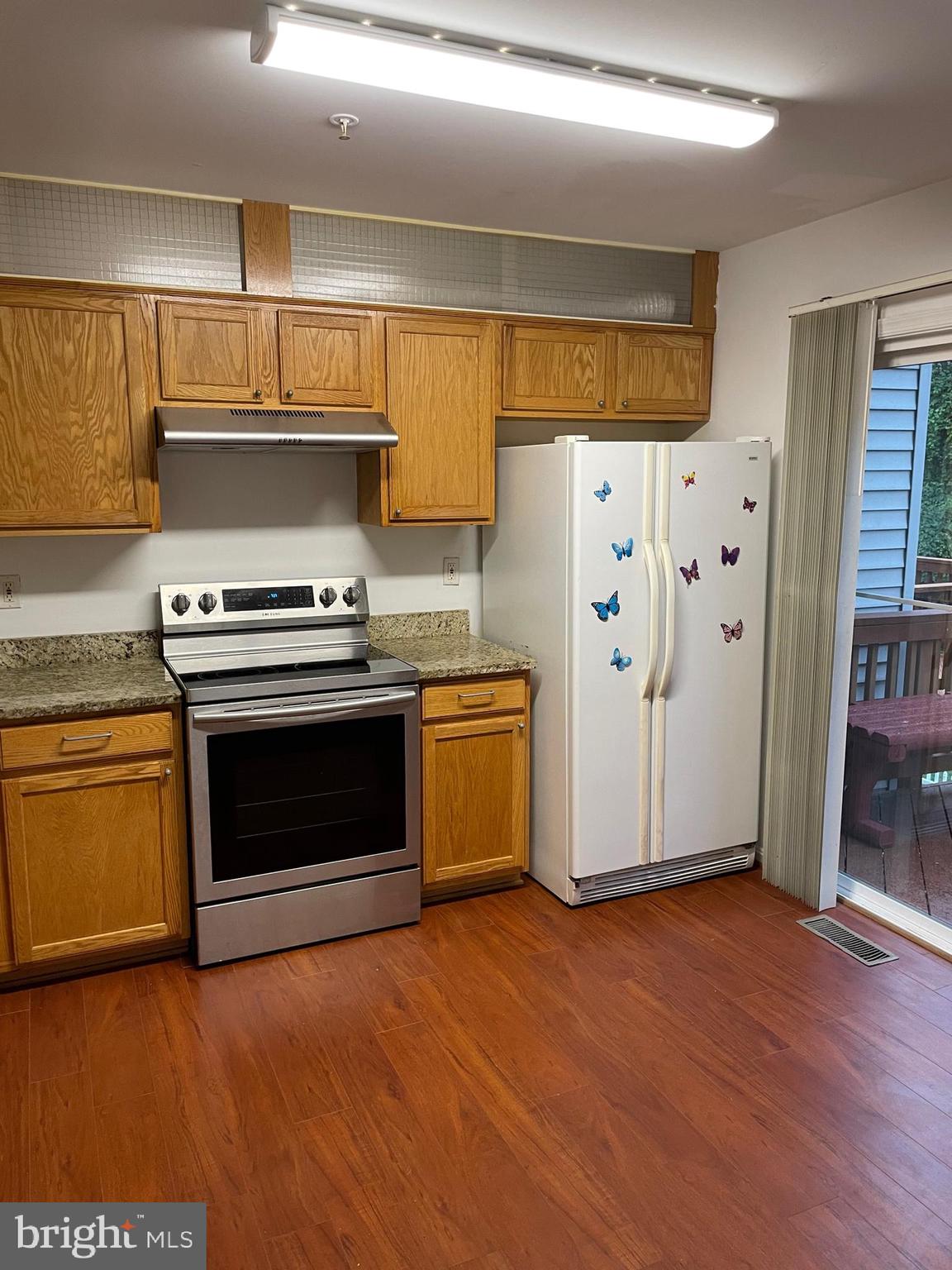 18804 Broken Oak Road Boyds, MD 20841 - Photo 3 of 29