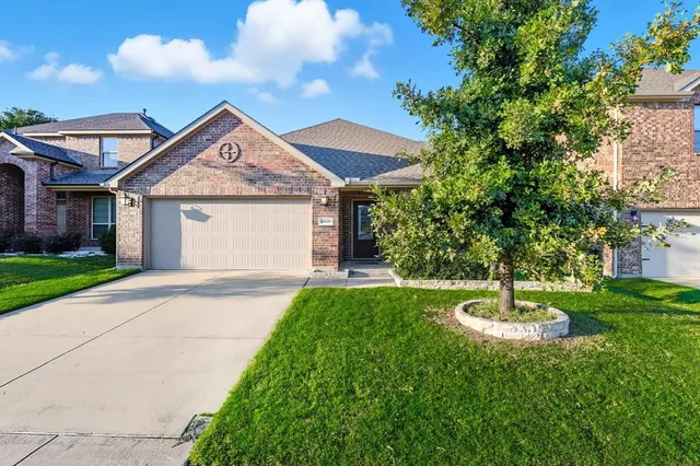 $2,600 | 10120 Long Branch Drive, McKinney, TX 75071