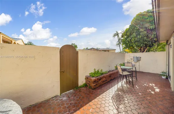 $3,750 | 6637 Northwest 181st Lane, Unit 6637, Hialeah, FL 33015