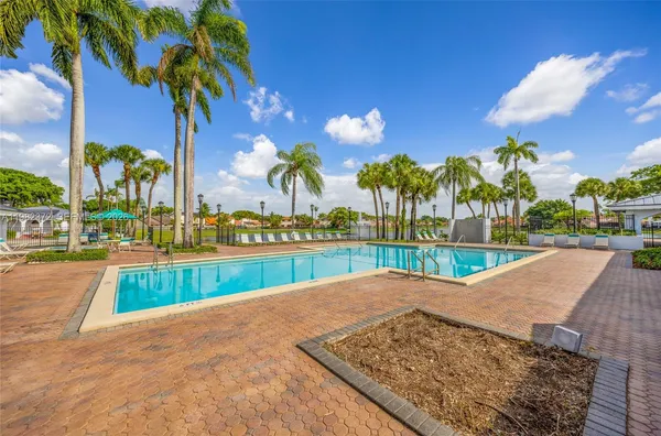 $3,750 | 6637 Northwest 181st Lane, Unit 6637, Hialeah, FL 33015