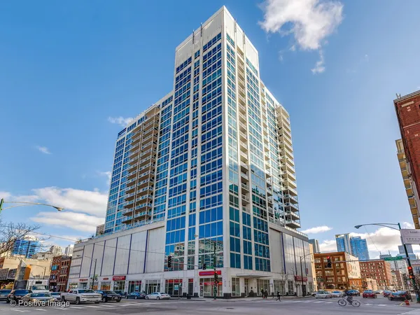 $5,500 | 757 North Orleans Street, Unit 2204, Chicago, IL 60654