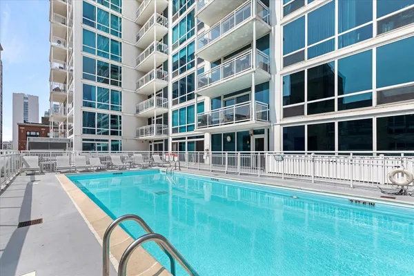 $5,500 | 757 North Orleans Street, Unit 2204, Chicago, IL 60654