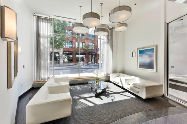 $5,500 | 757 North Orleans Street, Unit 2204, Chicago, IL 60654