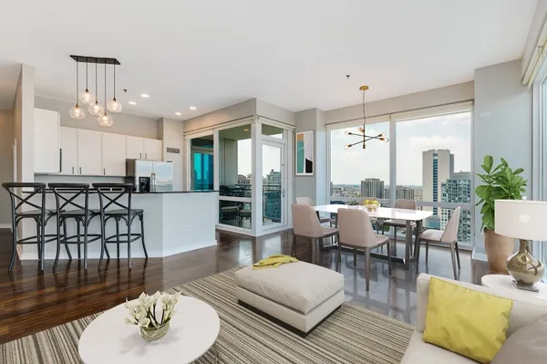 $5,500 | 757 North Orleans Street, Unit 2204, Chicago, IL 60654