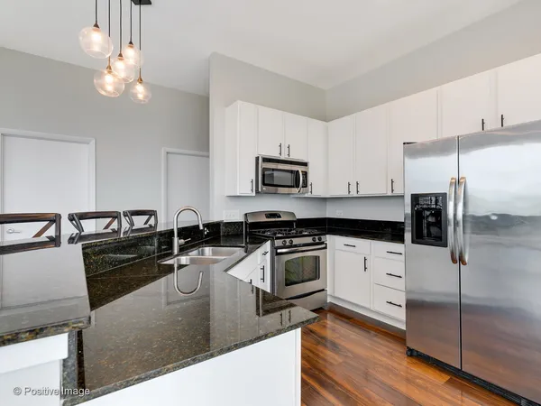 $5,500 | 757 North Orleans Street, Unit 2204, Chicago, IL 60654