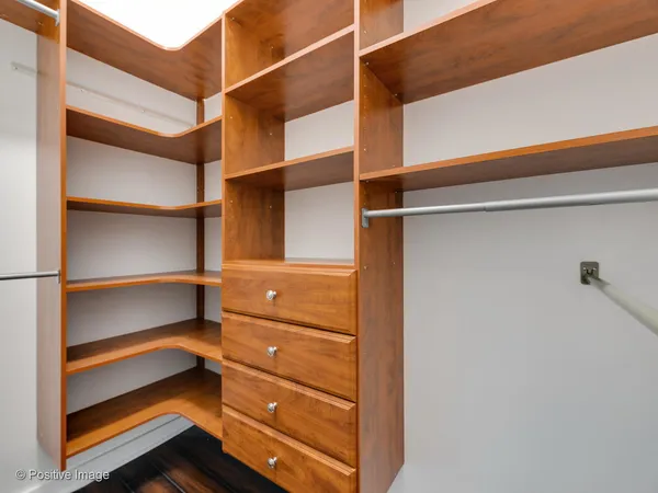 $5,500 | 757 North Orleans Street, Unit 2204, Chicago, IL 60654