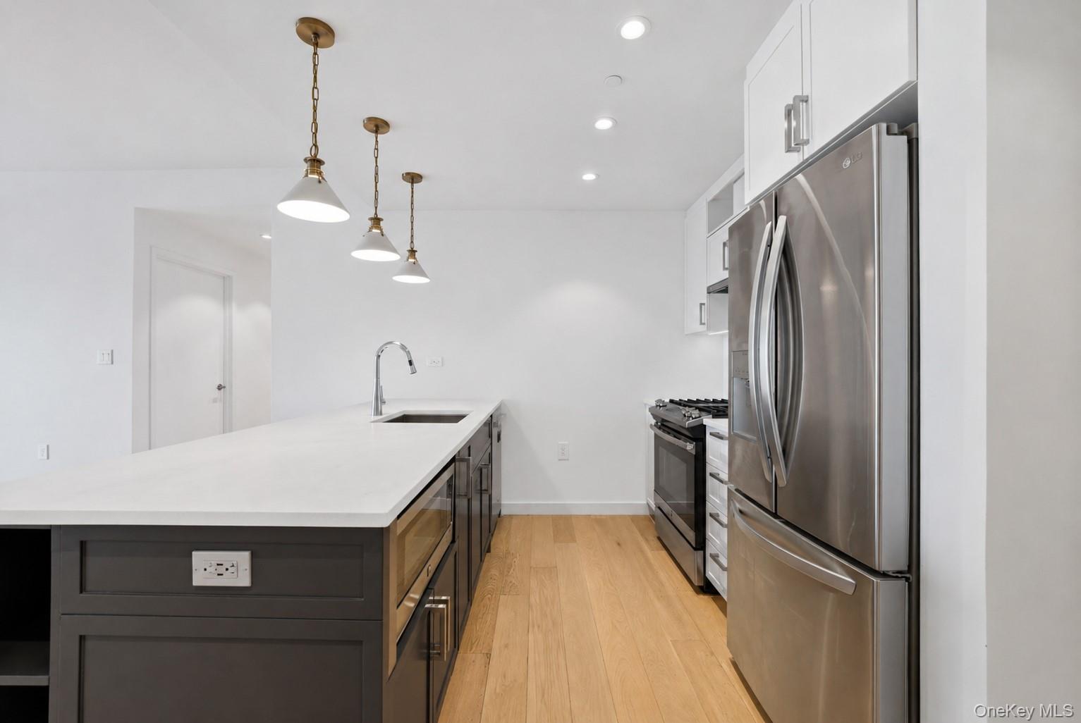 133 Beach Street, Unit 5K Queens, NY 11694 - Photo 25 of 43