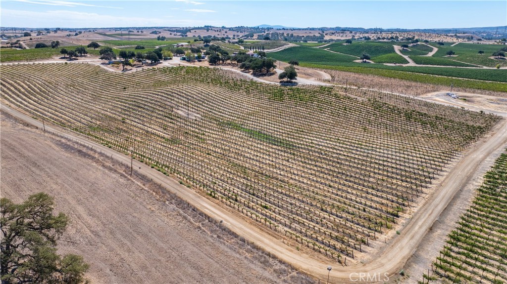 4825 Mill Road Paso Robles, CA 93446 - Photo 21 of 35 a view of a street with an ocean