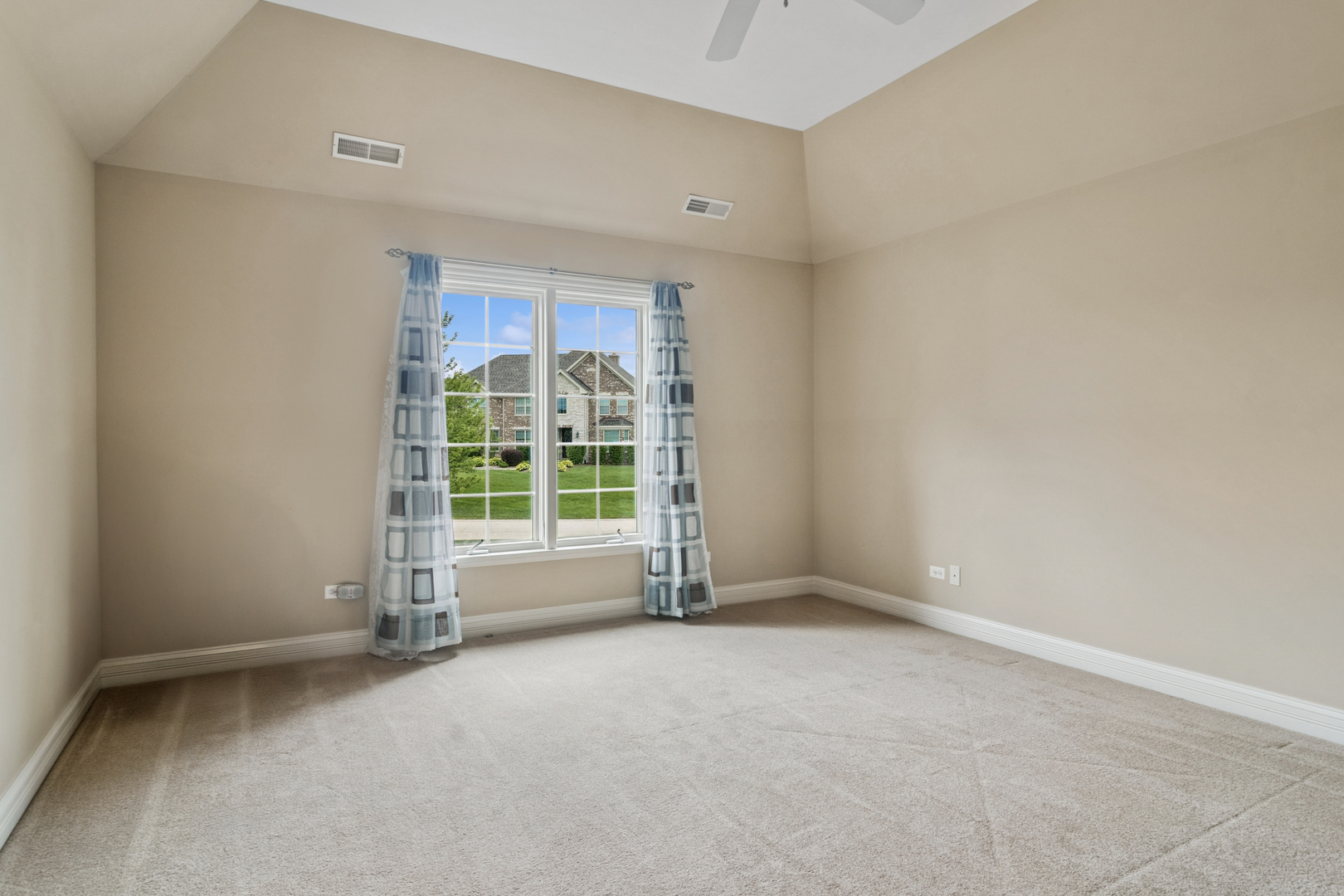 22292 North Prairie Lane Kildeer, IL 60047 - Photo 48 of 85 a view of an empty room with a window