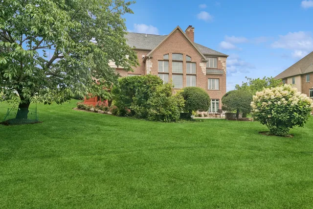 $1,250,000 | 22292 North Prairie Lane, Kildeer, IL 60047