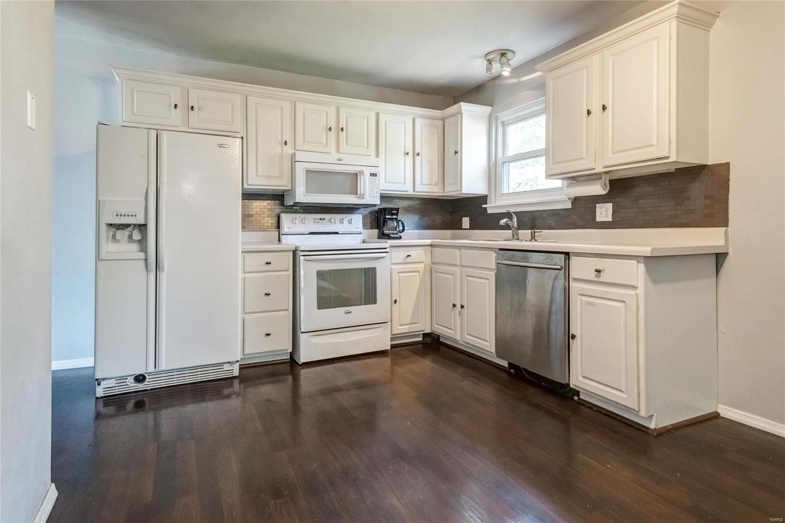 443 Woodcliff Manor Road St. Charles, MO 63303 - Photo 5 of 20