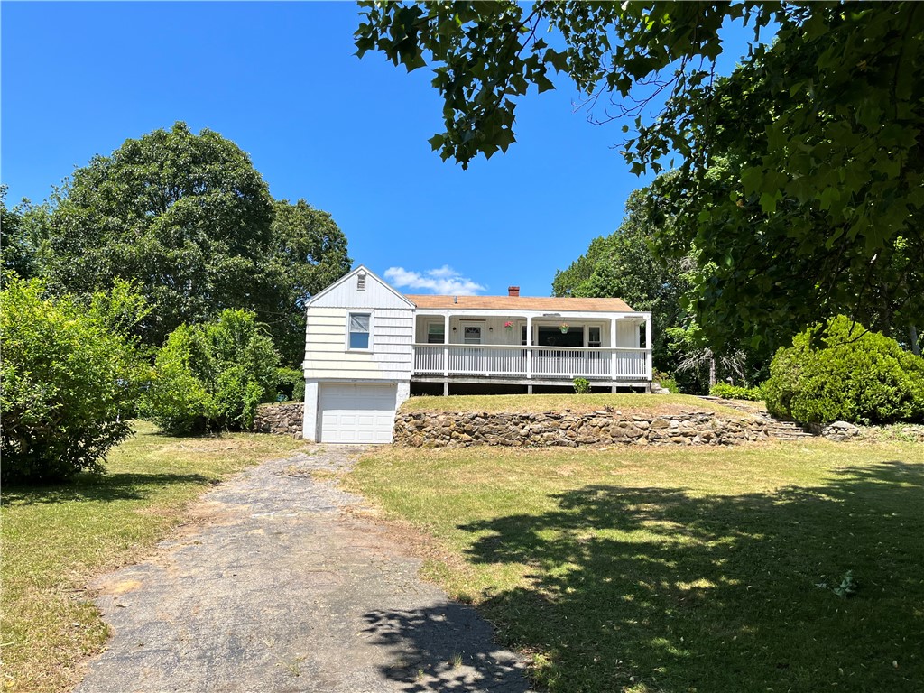 4 East Stuart Street Westerly, RI 02891 - Photo 2 of 13