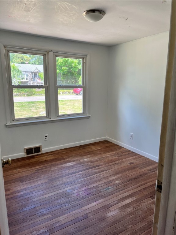 4 East Stuart Street Westerly, RI 02891 - Photo 7 of 13