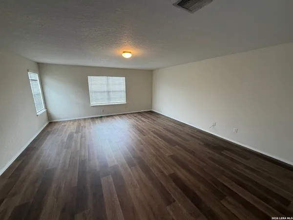 $1,995 | 6821 Riverwood, Live Oak, TX 78233