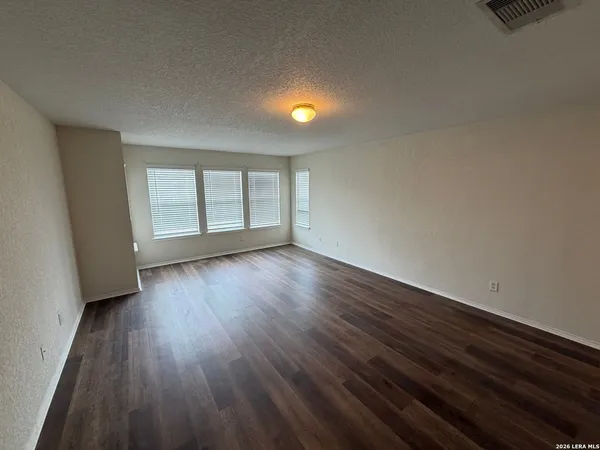 $1,995 | 6821 Riverwood, Live Oak, TX 78233